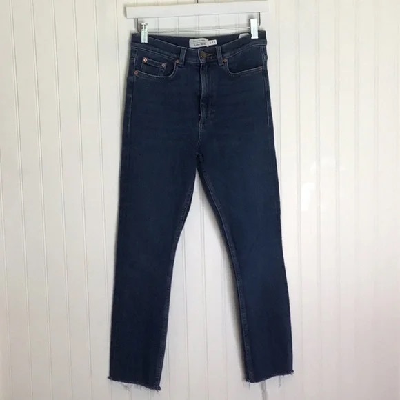 💖& Other Stories | Cropped Raw Hem Jeans Size 27 - Picture 2 of 11